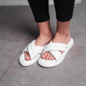 Шльопанці жіночі Fashion Kiki 3656 38 розмір 24,5 см Білий