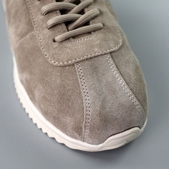 Кросівки жіночі замшеві 591461 Темно-бежеві 36 37 38 39 40 41 | Зображення 3