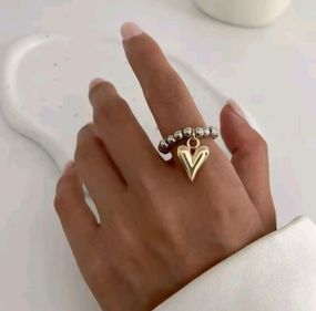 Каблучка з намистин з сердечком, кільце, колечко, каблучка з бісеру, колечко з намистинок, каблучка сердечко Золотий