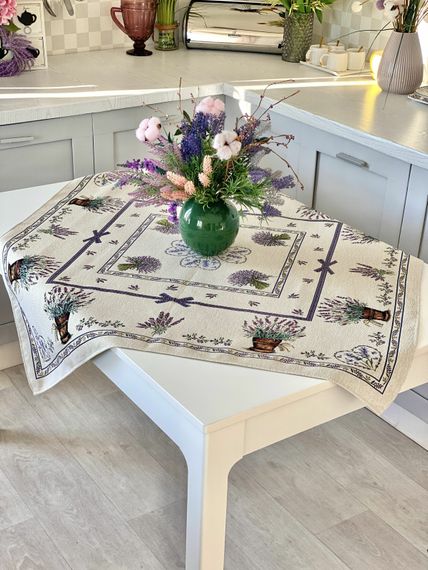 Скатертина гобеленова LILAC Limaso, 93x93, Квадратна, Повсякденний, Без люрексу, 60% поліестер, 24% бавовна, 16% акрил, Гобелен | Зображення 1