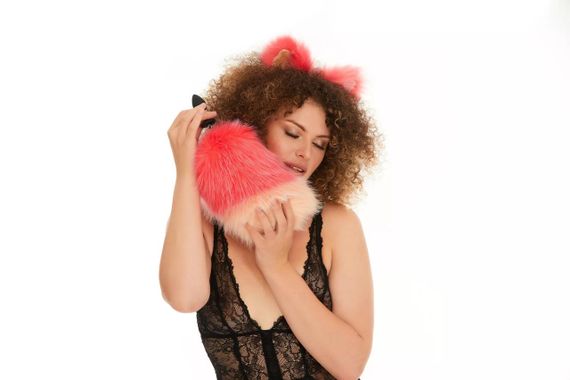 Анальний хутряний хвіст без пробки, Яскраво-рожевий з персиковим кінчиком, OKOVA Sex Aura | Зображення 2