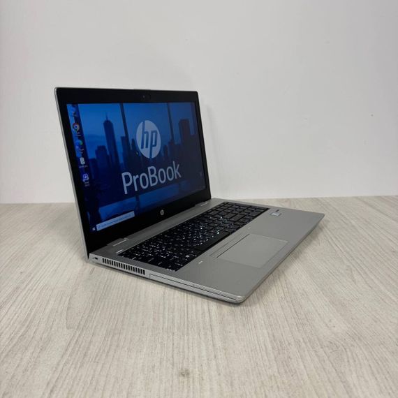 Ноутбук Б-класс HP ProBook 650 G4 / 15.6" (1366x768) TN / Intel Core i5-8250U (4 (8) ядра по 1.6 - 3.4 GHz) / 8 GB DDR4 / 128 GB SSD / Intel HD Graphics 620 / WebCam б/у | Зображення 3