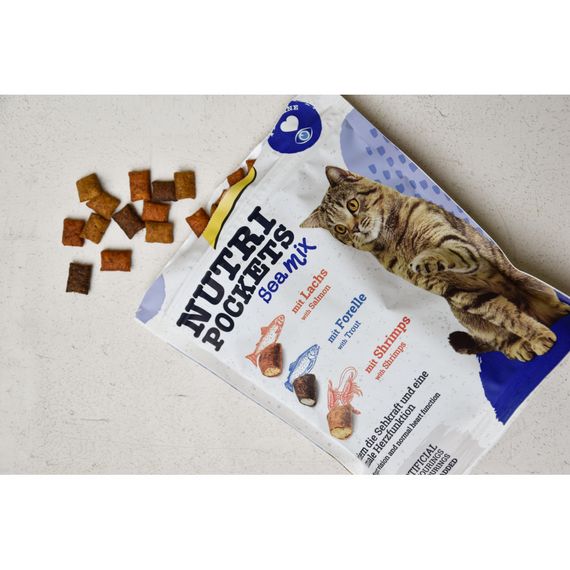 Ласощі вітамінні GimCat Nutri Pockets Морський мікс для котів з лососем фореллю та креветками 150 г | Зображення 6