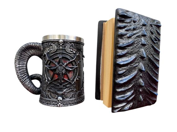 Подарунковий набір Кухоль 3D Стародавні Боги та Блокнот 3D «Книга Теней і Глубін» | Зображення 1