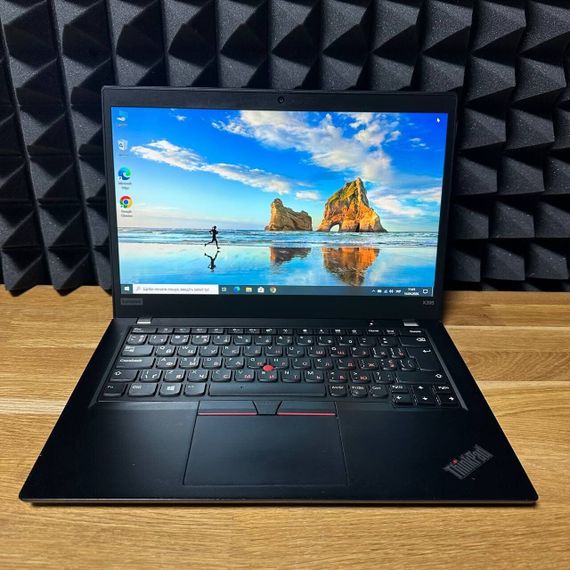 Ультрабук Б-клас Lenovo ThinkPad Х395 / 13.3" (1920x1080) TN / AMD Ryzen 5 PRO 3500U (4 (8) ядра по 2.1 - 3.7 GHz) / 8 GB DDR4 / 256 GB SSD / AMD Radeon Vega 8 Graphics / WebCam б/в | Зображення 1