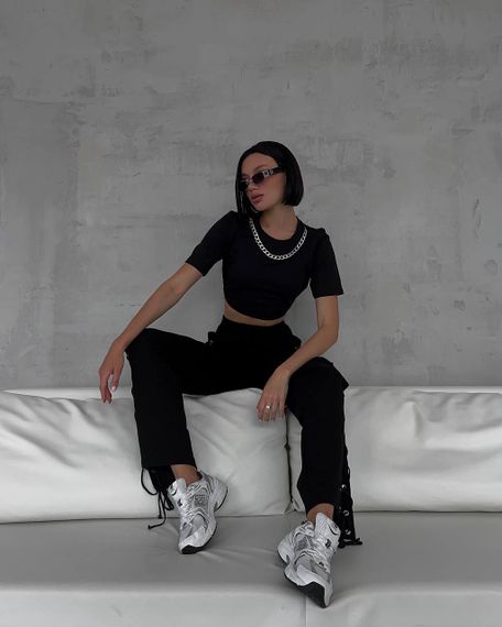 Женские спортивные штаны-палаццо со шнуровкой оверсайз SH261 цвет черный размер onesize 42/46 | Зображення 2