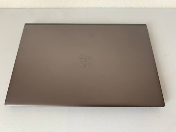 Ультрабук Б-класс Dell Vostro 5402 / 14" (1920x1080) TN / Intel Core i5-1135G7 (4 (8) ядра по 2.4 - 4.2 GHz) / 8 GB DDR4 / 512 GB SSD M.2 / Intel Iris Xe Graphics / WebCam б/у | Зображення 9