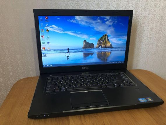 Ноутбук Dell Vostro 3550 - 15.6 HD/ i7 2640M/ Radeon 6630/8/256 Б/В