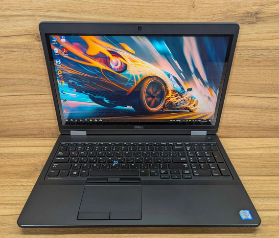 Ноутбук Dell Latitude E5570 / 15.6" (1920x1080) IPS Touch / Intel Core i5-6300U (2 (4) ядра по 2.4 - 3.0 GHz) / 16 GB DDR4 / 256 GB SSD / AMD Radeon R7 M360, 2 GB DDR3, 64-bit / WebCam / Windows 10 б/у + Подарок Беспроводная мышь / USB | Зображення 1