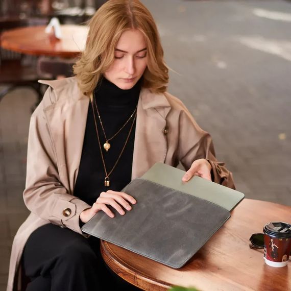 Чохол для ноутбука вінтажний Incarne Gamma Plus MacBook Air 13" 2018-2025 gamma-plus-gray-vintage-air-13 | Зображення 1