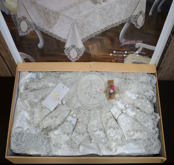 Велюрова скатертина з ранером Selin Gamze Set 160×220+12 серветок Кремова | Зображення 2