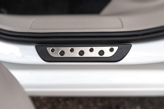 Накладки на пороги Flexill Dotline (4 шт, нерж) для Volkswagen Golf 7 | Зображення 3