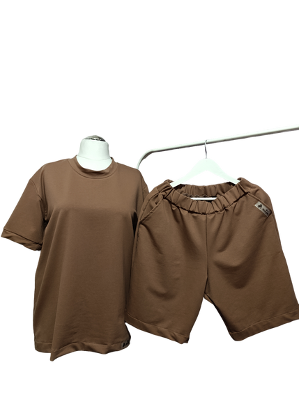 Костюм женский трикотажный летний футболка и шорты мокко двунитка 50 | Зображення 1