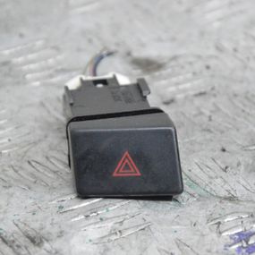 Кнопка аварійки Mazda 5 2005-2010 Вмикач аварійної сигналізації Мазда 5 15A468