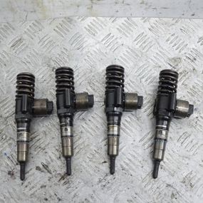 Насос форсунка 1.4 / 2.0 TDI Skoda Fabia I Octavia II 2003-2013 Форсунка Шкода Фабія Октавія 03G130073B