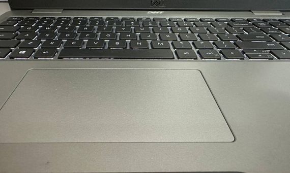 Ультрабук Б-клас Dell Precision 3560 / 15.6" (1920x1080) IPS / Intel Core i5-1135G7 (4 (8) ядра по 4.2 GHz) / 16 GB DDR4 / 256 GB SSD / Intel Iris Xe Graphics / WebCam б/в | Зображення 9
