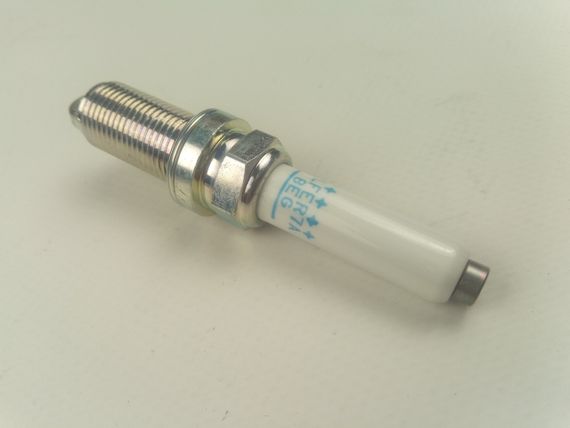 Свічка запалювання NGK PLFER7A8EG/94833 VAG 1.8/2.0 TSI/TFSI (06K905601B) | Зображення 2