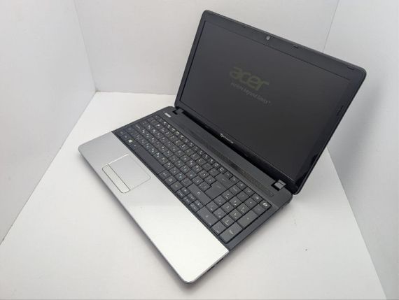 Ноутбук Б-клас Acer Aspire E1-531 / 15.6" (1366x768) TN / Intel Pentium 2020M (2 ядра по 2.4 GHz) / 6 GB DDR3 / 750 GB HDD / Intel HD Graphics 2500 / WebCam / DVD-ROM / АКБ не тримає б/в | Зображення 6