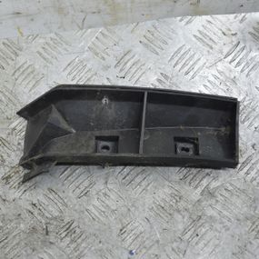 Кронштейн заднього бампера лівий Volvo V50 2004-2012 Кріплення бампера заднє ліве Вольво в50 30764179