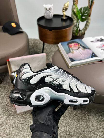 Мужские кроссовки Air Max Plus White Black Gradient весна / літо / осінь A3671 42 26,5 | Зображення 6