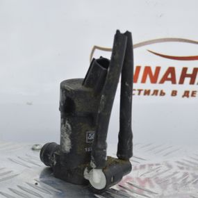 Водяний насос омивача скла Ford Mondeo Mk3 2000-2007 Форд Мондео 3 1S7117K624FE