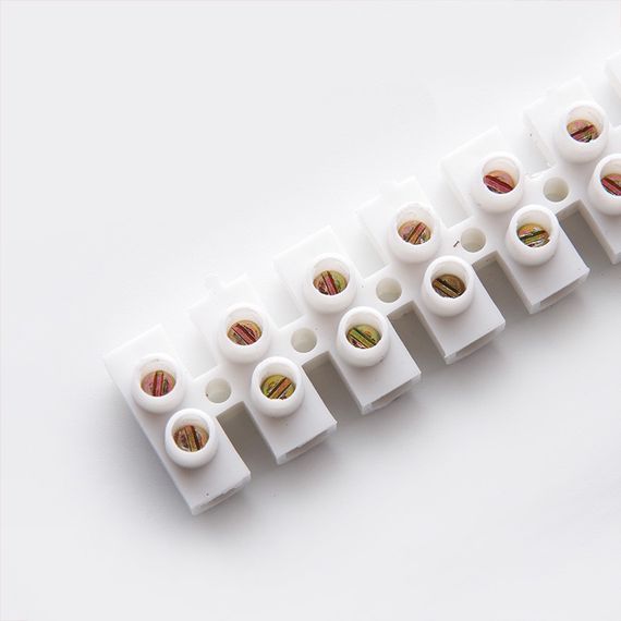 Клеммная колодка 10 А 10 мм2 (пачка, кратно 10шт) APRO