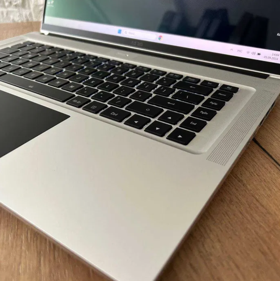 Ноутбук Gigabyte Aero 16 XE4 16,0" 4K OLED i7 12700H 16Gb SSD 1Tb RTX 3070Ti Б/В | Зображення 4