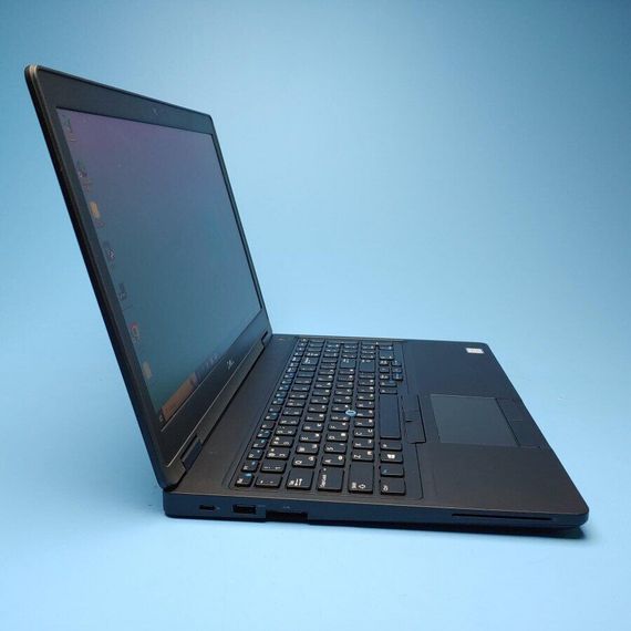 Ноутбук Dell Latitude 5590 / 15.6" (1366x768) TN / Intel Core i5-8350U (4 (8) ядра по 1.7 - 3.6 GHz) / 8 GB DDR4 / 240 GB SSD / Intel UHD Graphics 620 / WebCam / Win 10 Pro б/в | Зображення 3