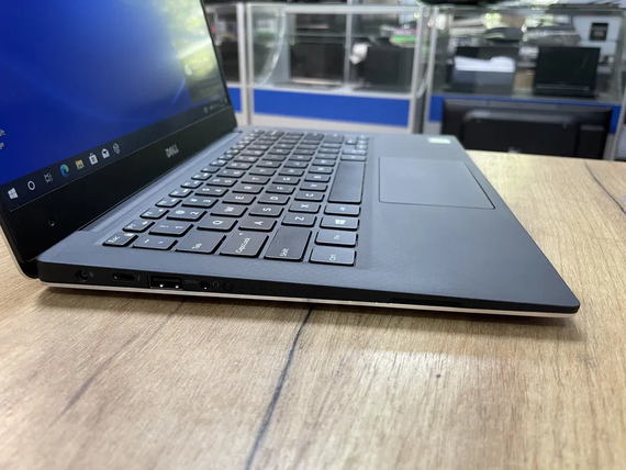 Ноутбук  Dell XPS 9350 13.3 FuLLHD IPS core i5 6200U/8gb/128Gb SSD | Зображення 2