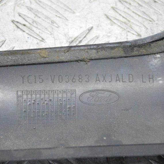 Накладка лобового скла ліва Ford Transit 2000-2006 Планка стійки лобового скла Форд Транзит YC15V03683 | Зображення 5