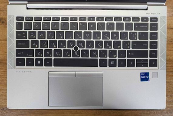 Ультрабук Б-класс HP EliteBook 840 G8 / 14" (1920x1080) IPS / Intel Core i7-1185G7 (4 (8) ядра по 3.0 - 4.8 GHz) / 16 GB DDR4 / 512 GB SSD / Intel Iris Xe Graphics / WebCam / TouchID / Windows 10 б/у | Зображення 4