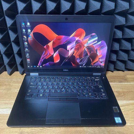Ноутбук Б-класс Dell Latitude E5470 / 14" (1920x1080) IPS / Intel Core i5-6300U (2 (4) ядра по 2.4 - 3.0 GHz) / 8 GB DDR4 / 128 GB SSD / Intel HD Graphics 520 / WebCam б/у | Зображення 1