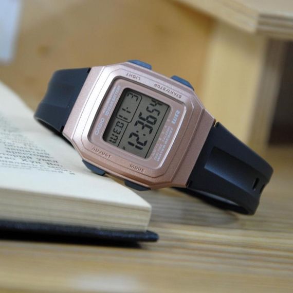 Стильные мужские часы наручные электронные розовые оригинал Casio Collection F-201WAM-5AVEF | Зображення 1