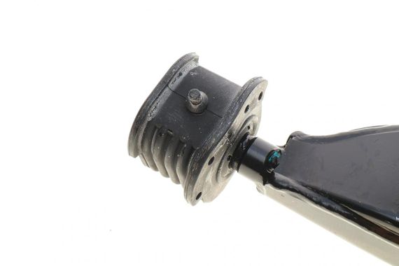 Рычаг подвески передний снизу  R Mitsubishi Colt Lancer 91-03 16-71617 | Зображення 2