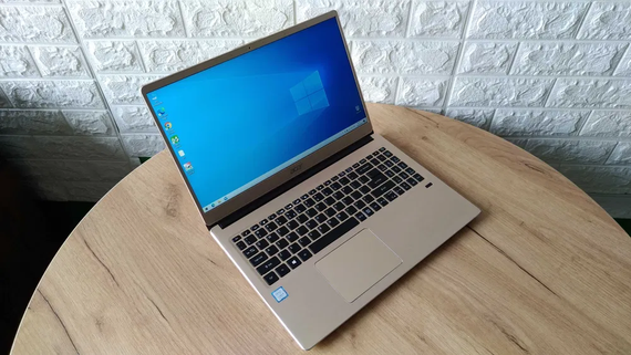 Ноутбук Acer Swift SF315-52/15.6 FHD/IPS/i5 8250U/8Gb/SSD256GbNVMe+HDD500 | Зображення 1
