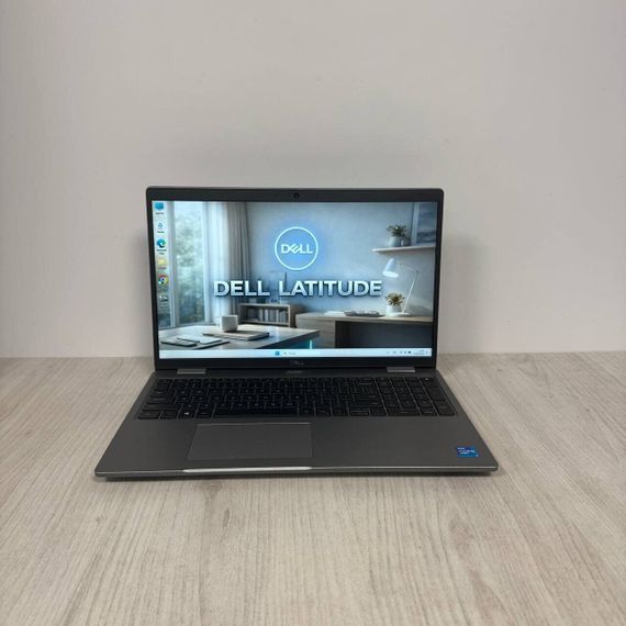 Ультрабук Dell Latitude 5520 / 15.6" (1920x1080) IPS / Intel Core i5-1145G7 (4 (8) ядра по 4.4 GHz) / 8 GB DDR4 / 256 GB SSD / Intel Iris Xe Graphics / WebCam б/у | Зображення 1
