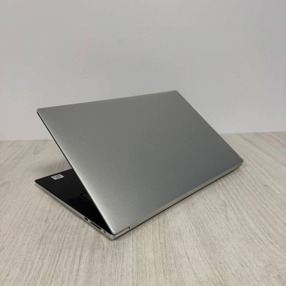 Ігровий ноутбук Dell XPS 15 9500 / 15.6" (3840x2400) IPS Touch / Intel Core i9-10885H (8 (16) ядер по 2.4 - 5.3 GHz) / 16 GB DDR4 / 512 GB SSD / nVidia GeForce GTX 1650 Ti, 4 GB GDDR6, 128-bit / WebCam б/в | Зображення 4