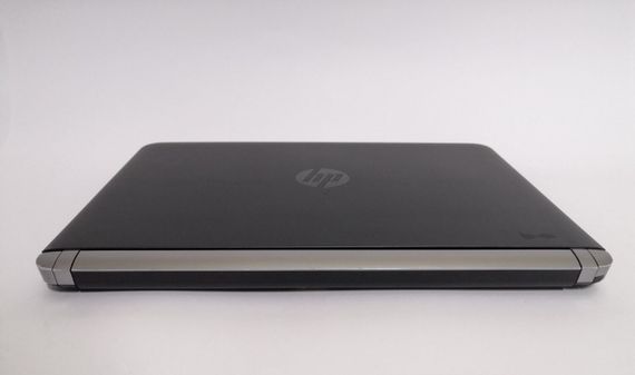Ультрабук Б-класс HP ProBook 430 G3 / 13.3" (1366x768) TN / Intel Core i3-6100U (2 (4) ядра по 2.3 GHz) / 4 GB DDR4 / 120 GB SSD NEW / Intel HD Graphics 520 / WebCam / Win 10 Home б/у | Зображення 2