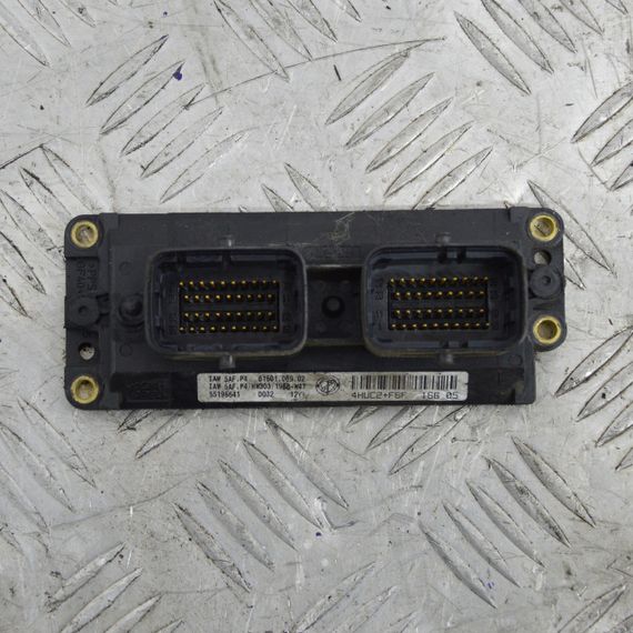 Блок керування двигуном 1.2 8V Fiat Grande Punto 2003-2010 Комп'ютер Фіат Гранде Пунто 6160106902 55195641