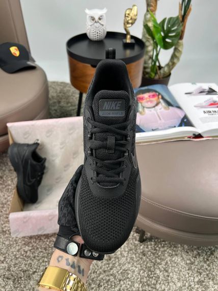 Мужские кроссовки Zoom Winflo All Black весна / літо / осінь A3765 43 27.5 см | Зображення 1