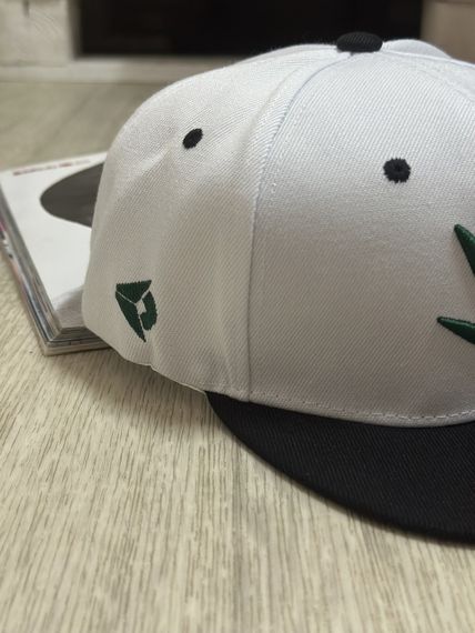Кепка снепбек (Snapback) лист коноплі  Біло-зелений 56-61р (9077) | Зображення 2