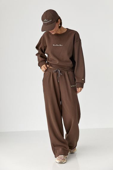 Спортивний костюм із плюшевим начісом з коротким світшотом та штанами палаццо - коричневий цвет, M/L (є розміри)