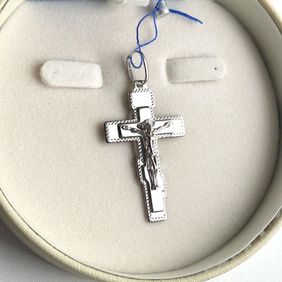 Срібний чоловічий родований хрест 5 см із розп'яттям і алмазною огранкою, 925 проби | Зображення 2