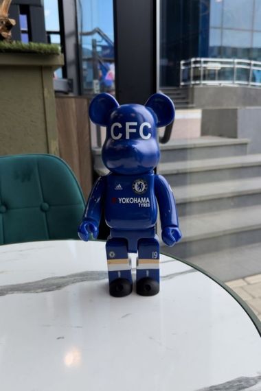 Фигурка Bearbrick Yokohama CFC дизайнерська статуетка ведмідь Беарбрік 28 см mb036 синій | Зображення 1