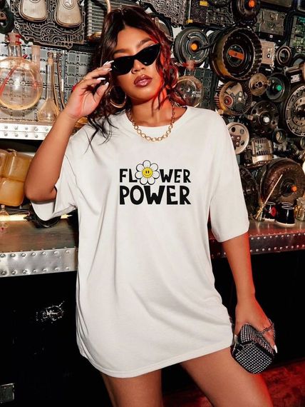 Жіноча футболка з ДТФ