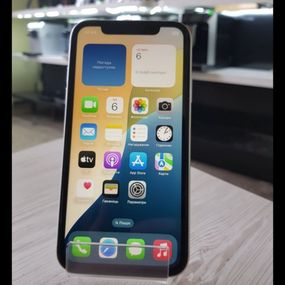 Мобільний телефон Apple iphone xr 64gb б/в