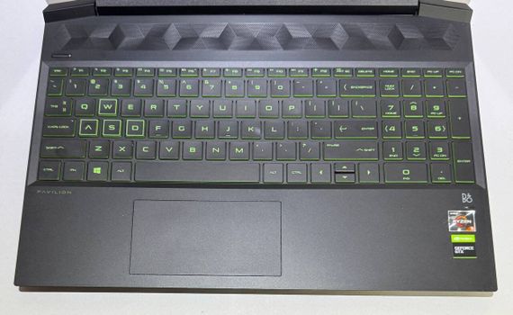 Игровой ноутбук HP Pavilion Gaming 15-ec0013dx / 15.6" (1920x1080) TN / AMD Ryzen 5 3550H (4 (8) ядер по 2.1 - 3.7 GHz) / 16 GB DDR4 / 256 GB SSD / nVidia GeForce GTX 1050, 3 GB GDDR5, 96-bit / WebCam / Win 11 Pro б/у | Зображення 2