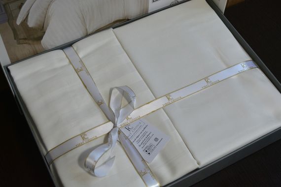 Постельное белье First Choice Cotton Satin 200х220 Broad Line Cream | Зображення 3