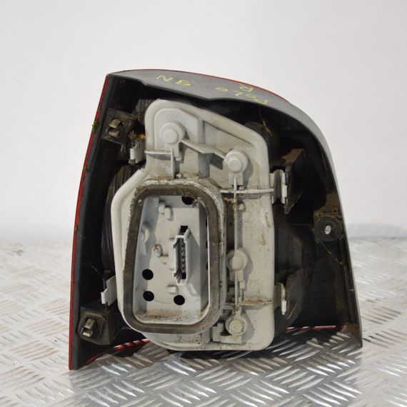 Ліхтар задній правий VW Volkswagen Polo 9N 2001-2009 хетчбек фара зад стоп Фольксваген Поло 6Q6945096G | Зображення 1