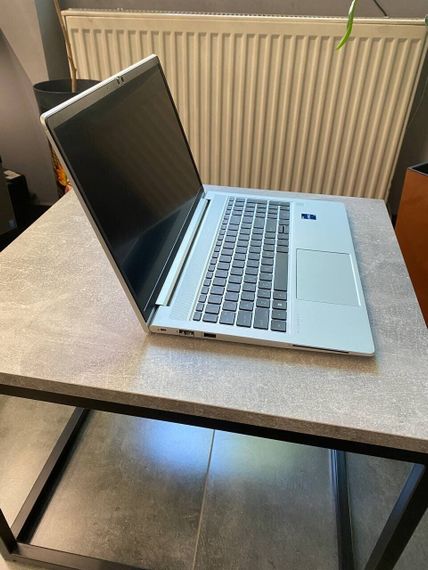 Ультрабук HP EliteBook 650 G10 / 15.6" (1920x1080) IPS / Intel Core i5-1345U (10 (12) ядер по 3.5 - 4.7 GHz) / 16 GB DDR4 / 256 GB SSD / Intel Iris Xe Graphics / WebCam / Win 10 б/в | Зображення 2